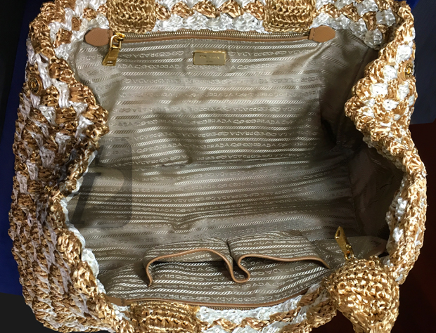 【PRADA プラダ】ラフィア クロシェット トートは 夏のレジャーから買物までマルチに使える優れたバッグ