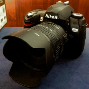 【Nikon】ニコン D70 一眼レフカメラは初心者がシャッターチャンスに集中する為の練習道具機としてリーズナブルな最適モデル | Φ-GRID：ファイグリッド