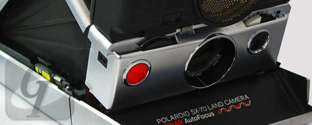 【Polaroid SX-70】ポラロイドカメラは新しい市場を創り出しウォーホルやファンを魅了しインスタグラムの流行に受け継がれる