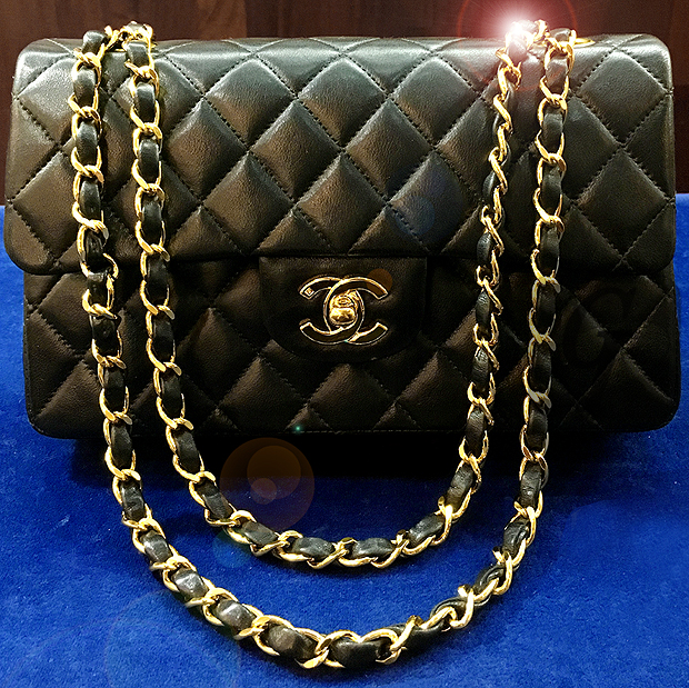 【Brand Shooting,Good Industrial design：Photo Collection】CHANEL Matelasse Chain shoulder