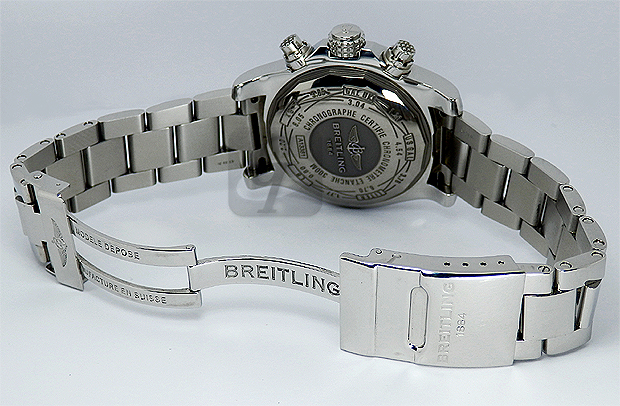 【BREITLING】アベンジャーII A13381 美しさと機能を融合させた高額人気のプロの為の真の計器